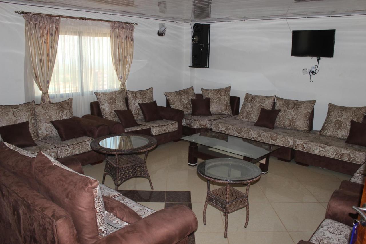 Meru Paramount מראה חיצוני תמונה